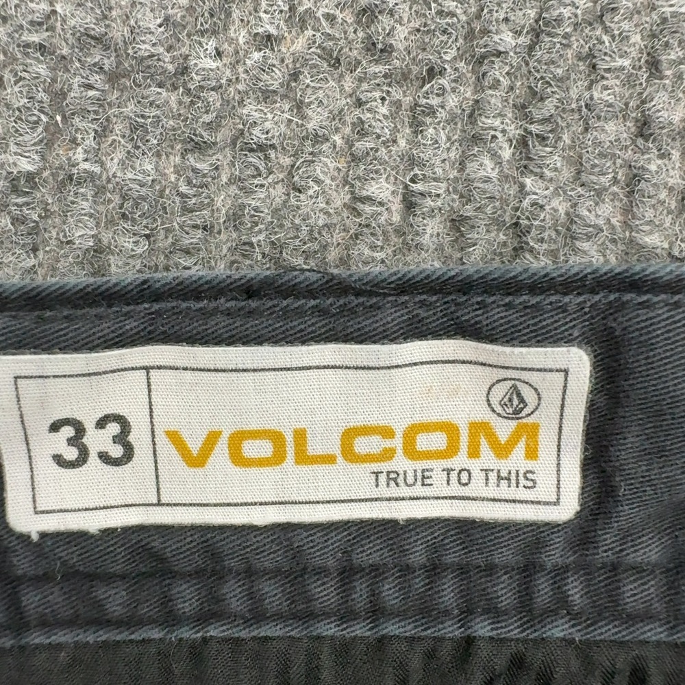 Volcom Shorts Mens 33 Black Cotton Stretch Chino Skate Casual - Picture 3 of 7